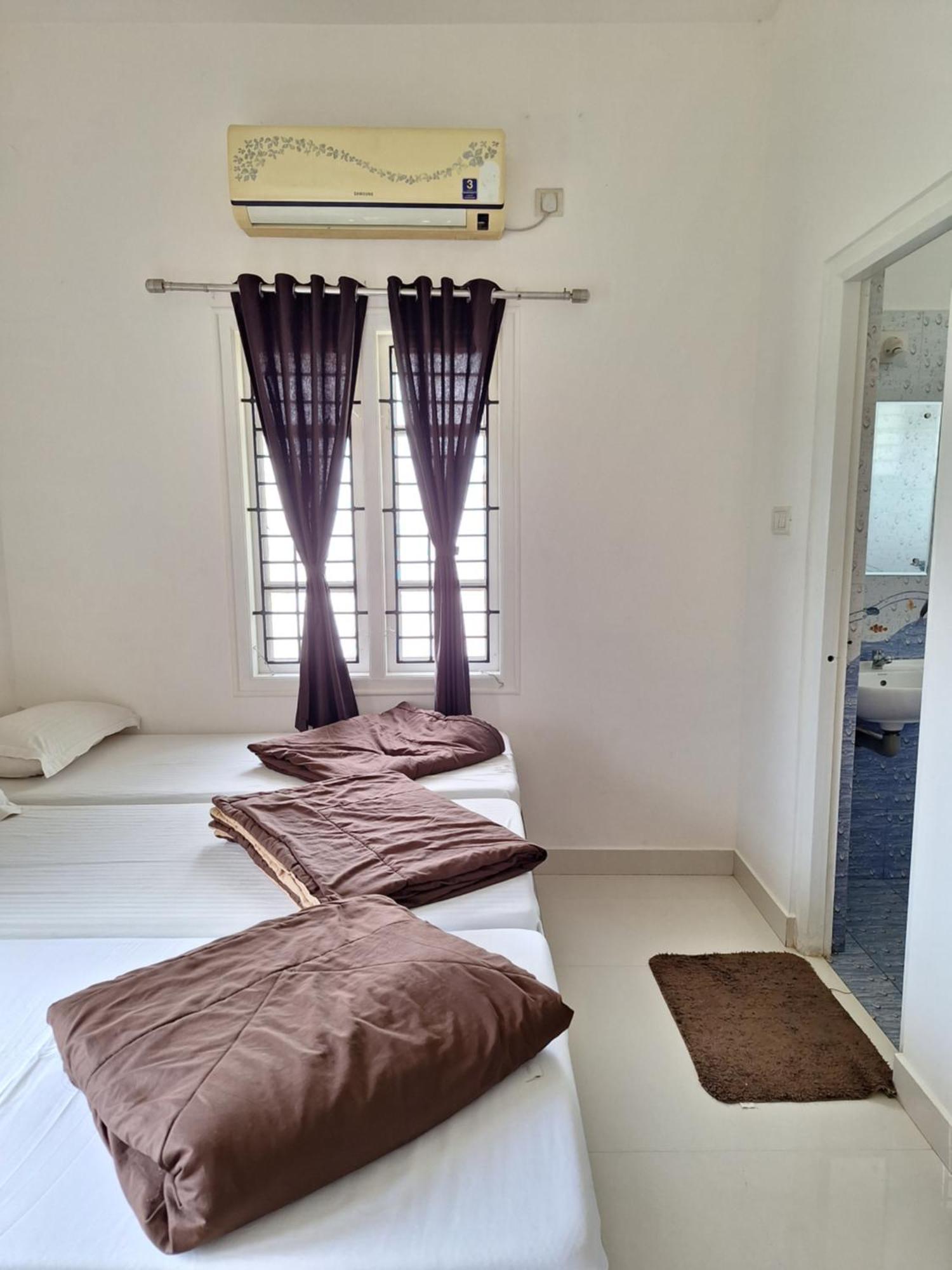 Suvarna Grande Homes Mangalore Chambre photo